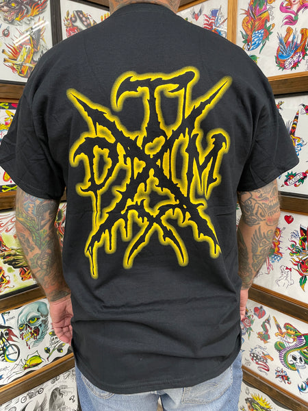 INSIDIOUS DECREPANCY - Yellow logo - black short sleeve shirt
